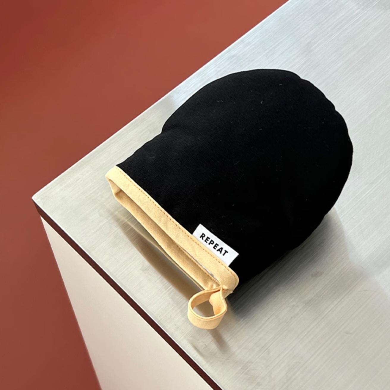 ダークカラー キッチン手袋 | oven gloves