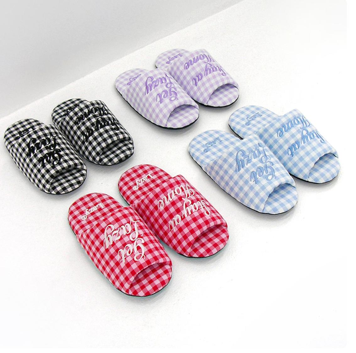 checkered room slippers | Lazyz