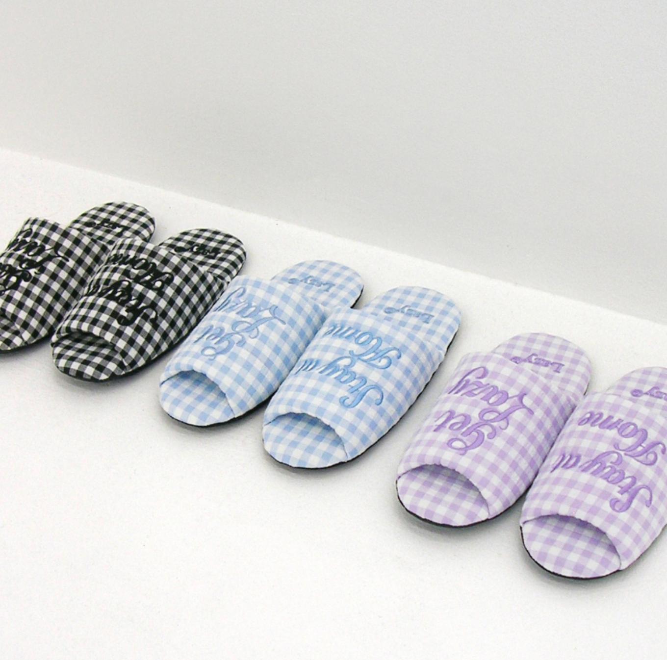 checkered room slippers | Lazyz