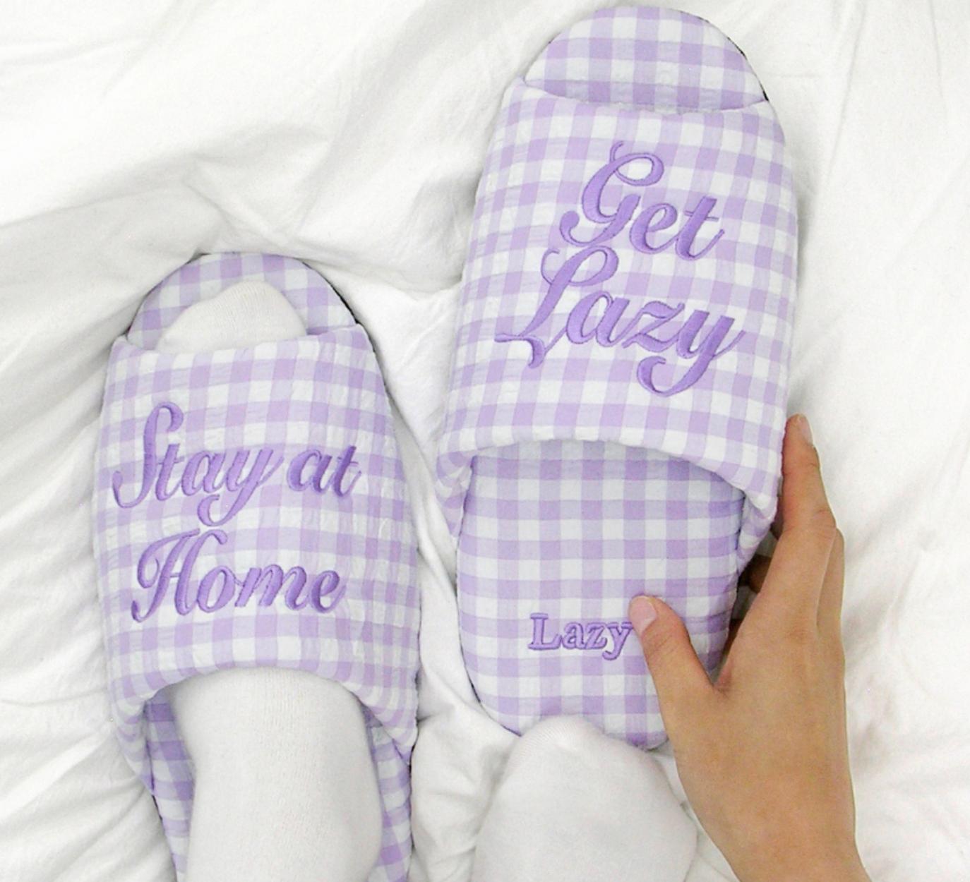 checkered room slippers | Lazyz