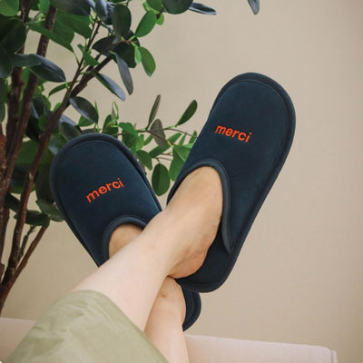 足にフィットする ルームシューズ | room slippers