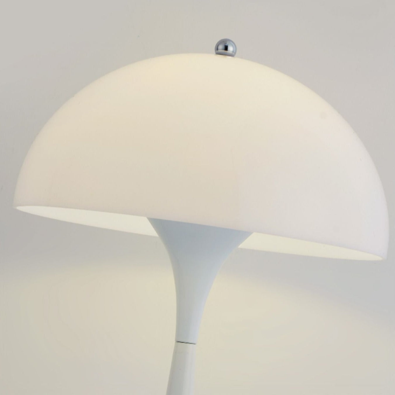 タッチ式 ホワイトランプ 北欧 | white table lamp